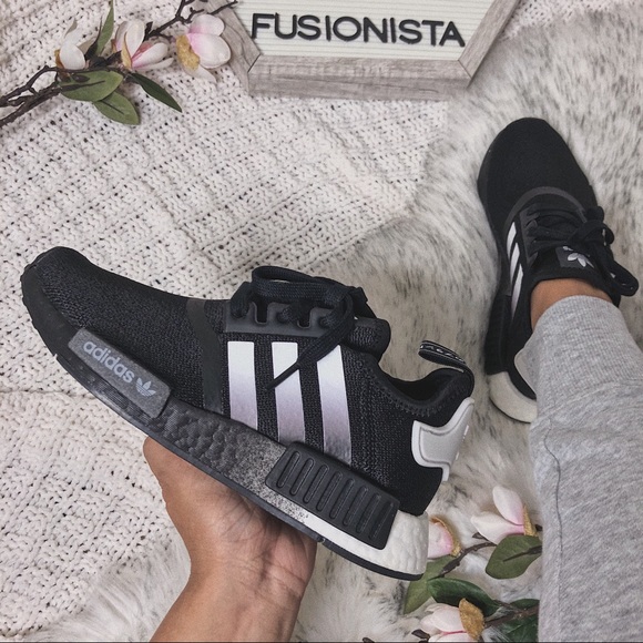 ‼️sold‼️NWT 🍭 Adidas NMD R1 Oreo Ombré 4Y/5.5W - Picture 5 of 9